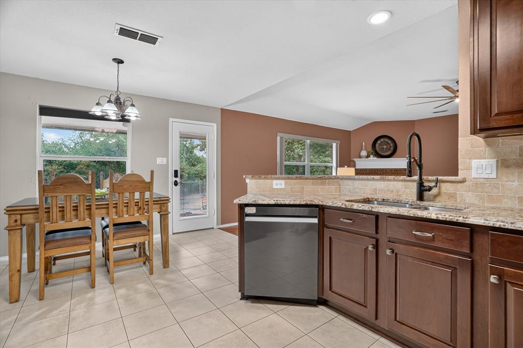 6608 Silver Oak Lane Property Photo 15