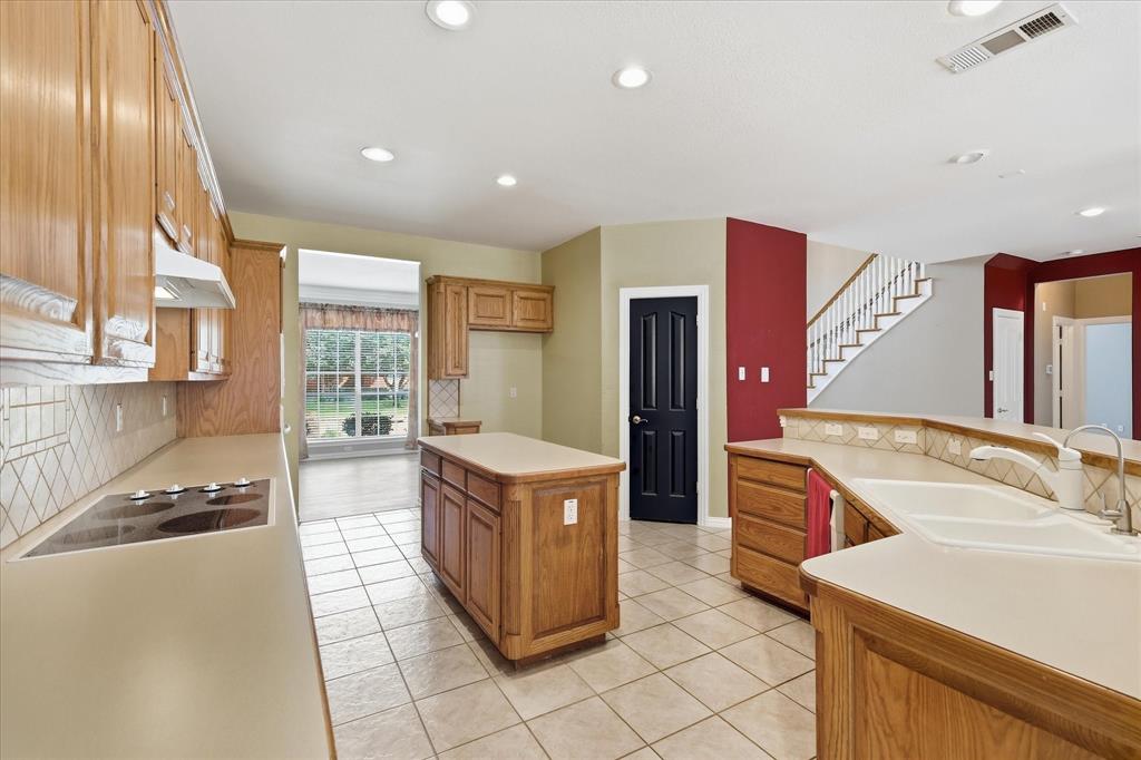 3325 Wilshire Avenue Property Photo 13
