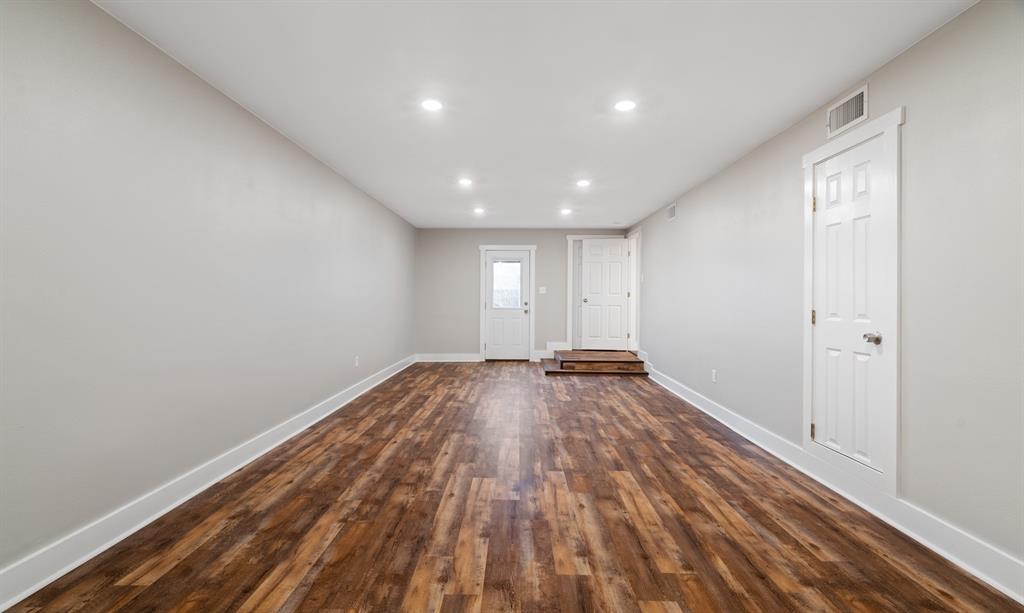 2001 6th Street Property Photo 12