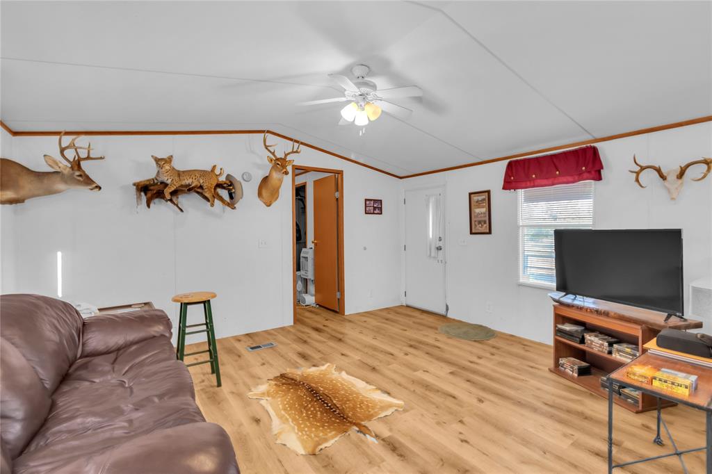 824 Cr 409 Property Photo 30