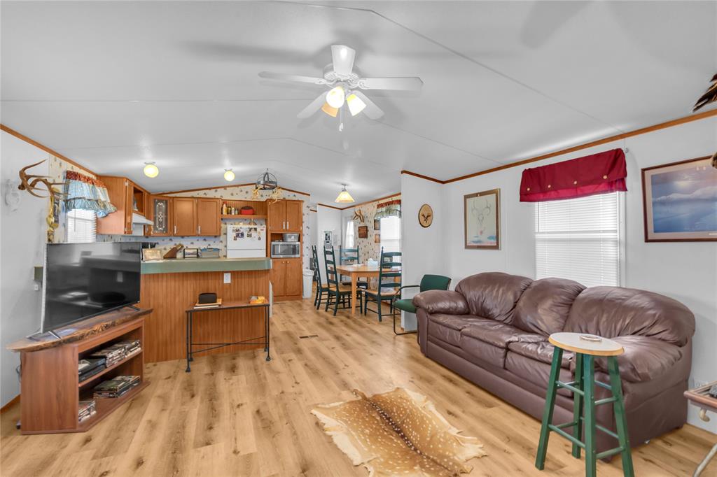 824 Cr 409 Property Photo 33