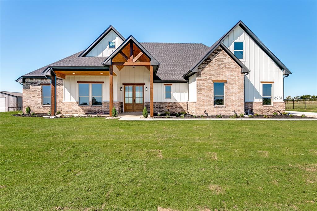 6951 Eagle Creek Drive Property Photo 1