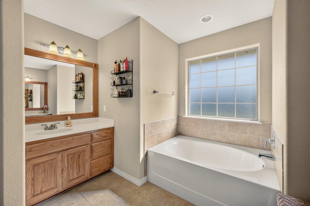 7033 Waterway Lane Property Photo 32