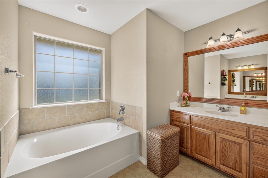 7033 Waterway Lane Property Photo 33