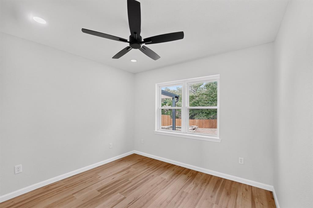 403 Glenn Drive Property Photo 18
