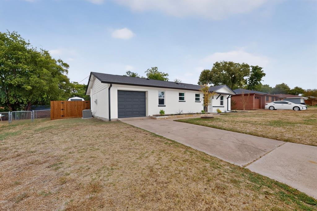 403 Glenn Drive Property Photo 5