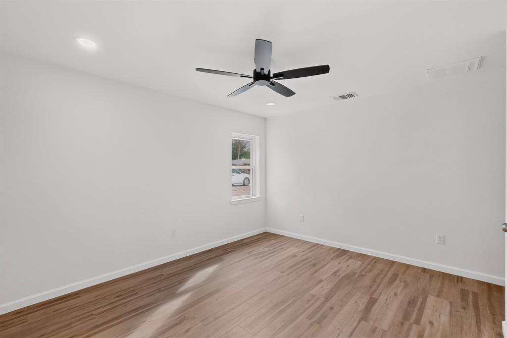 403 Glenn Drive Property Photo 14