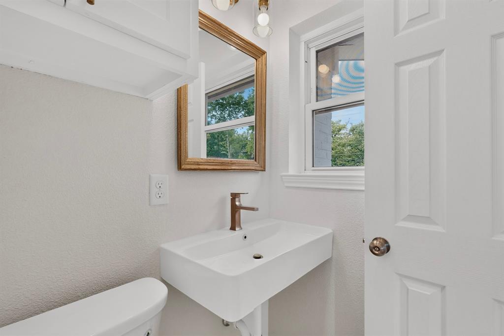 403 Glenn Drive Property Photo 17