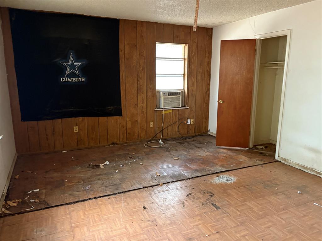 5912 Sandra Drive Property Photo 2