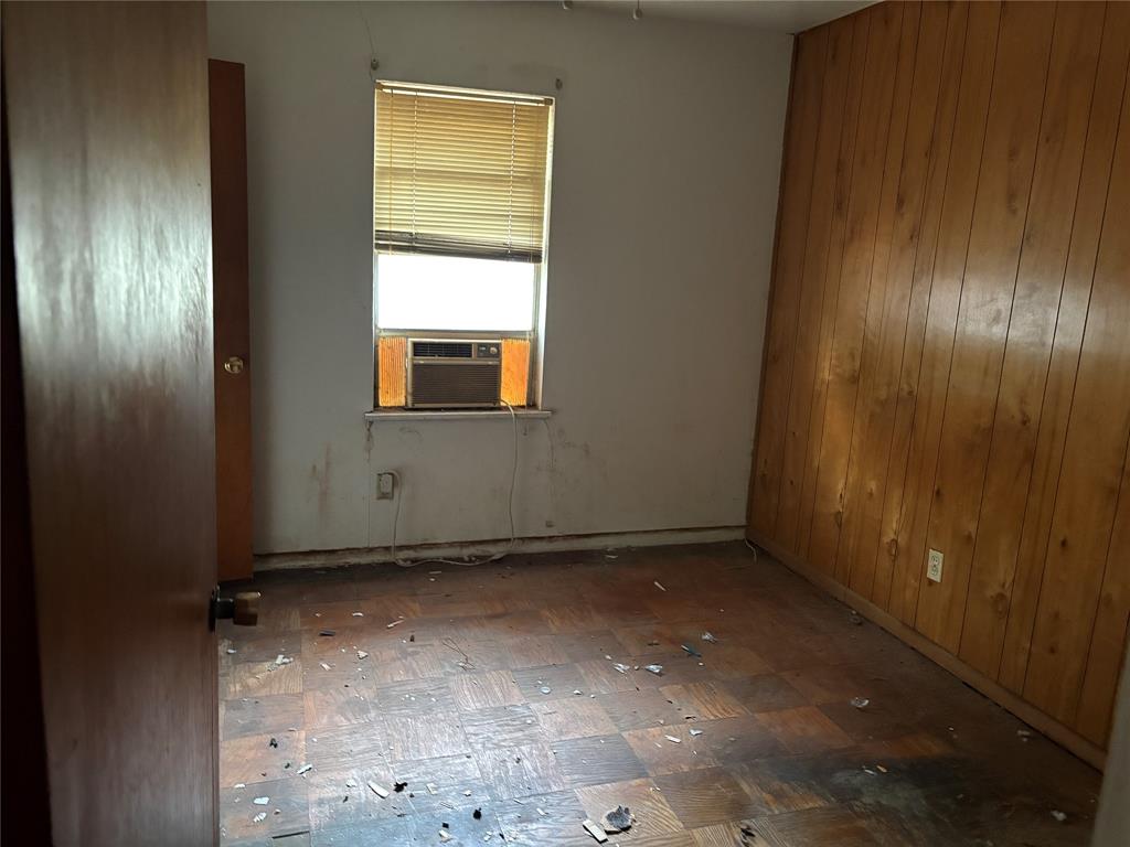 5912 Sandra Drive Property Photo 4