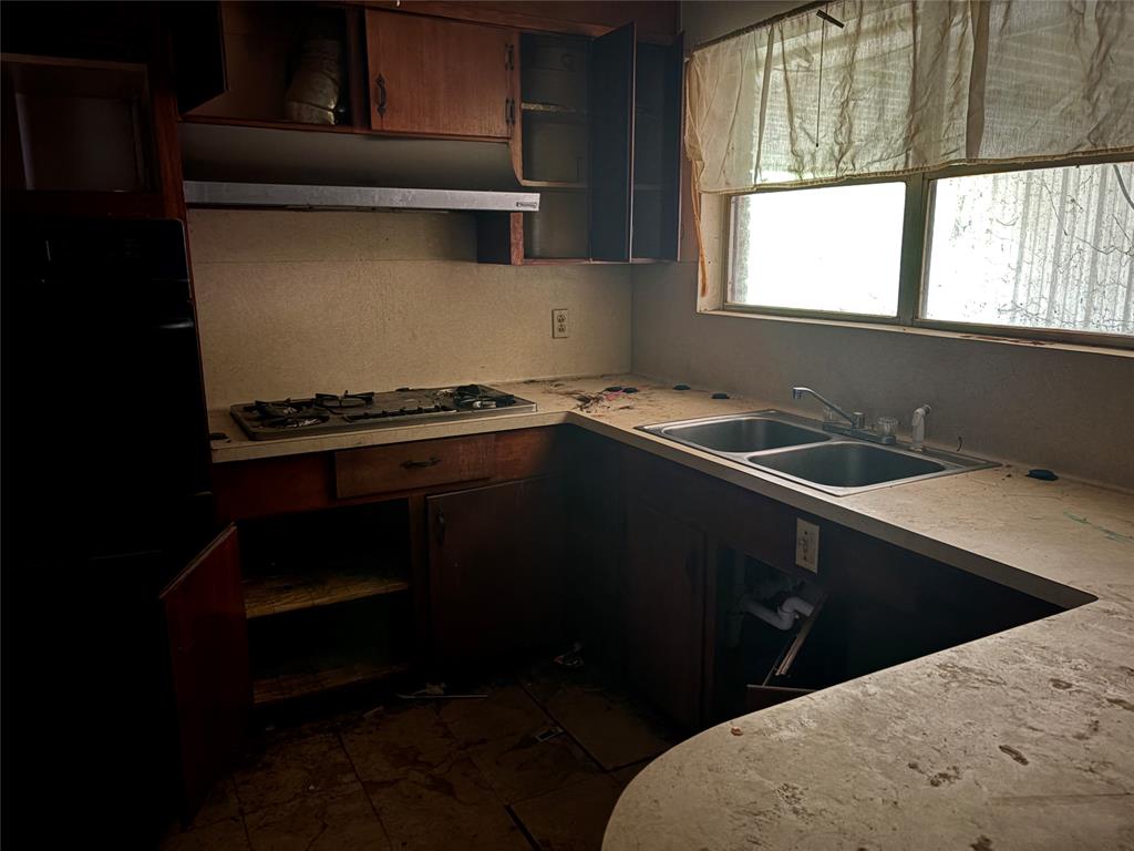 5912 Sandra Drive Property Photo 6