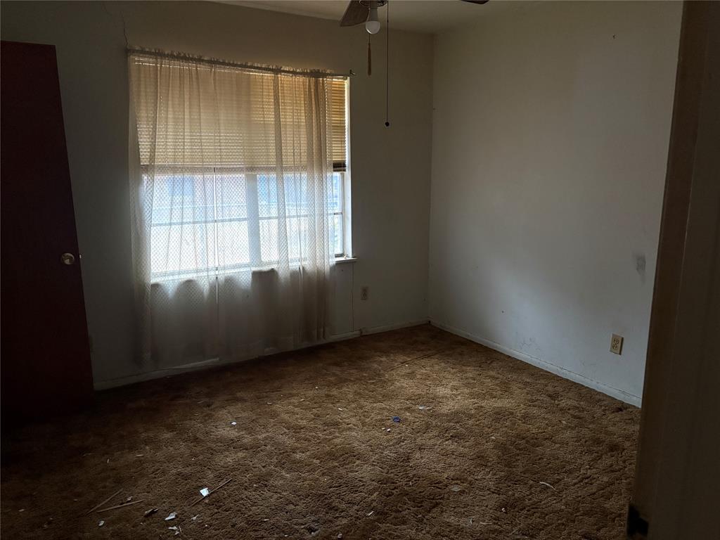 5912 Sandra Drive Property Photo 7