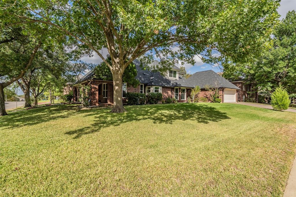 1800 Trail Lake Drive Property Photo 3