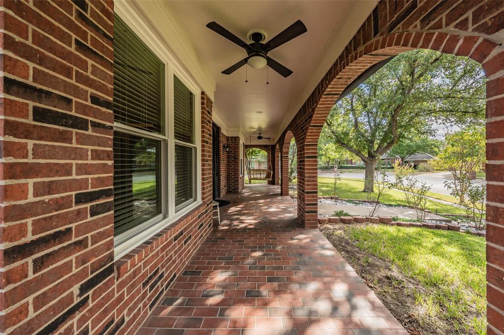 1800 Trail Lake Drive Property Photo 4