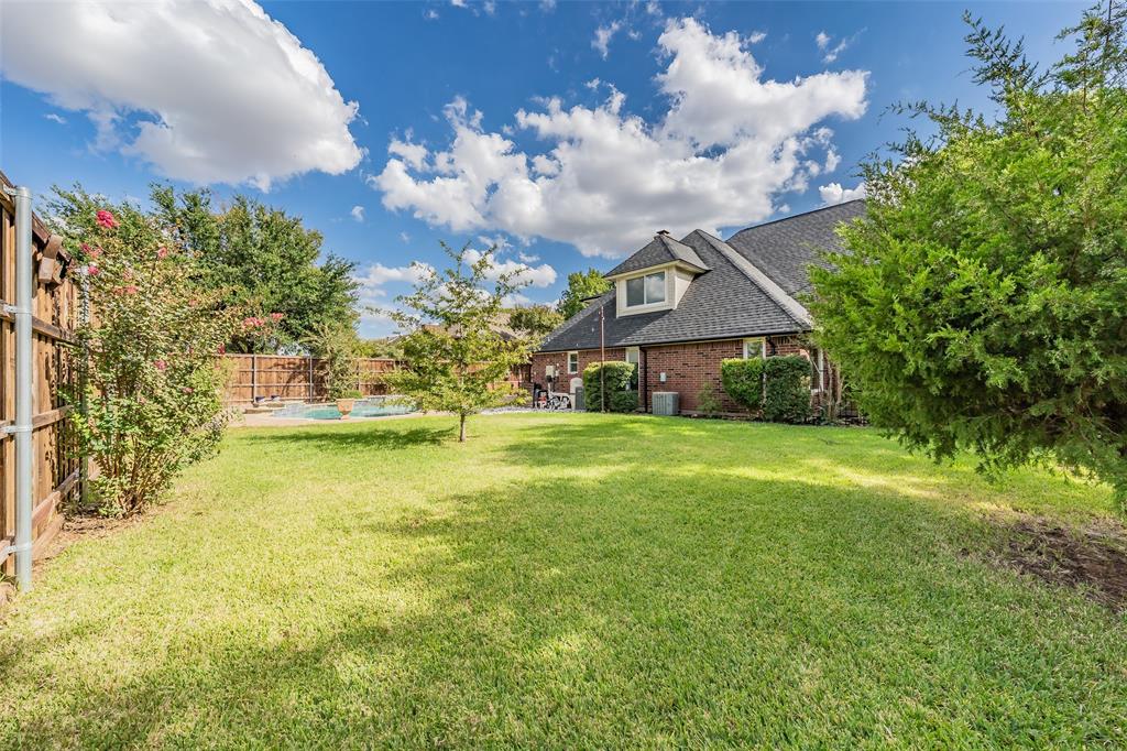 1800 Trail Lake Drive Property Photo 7