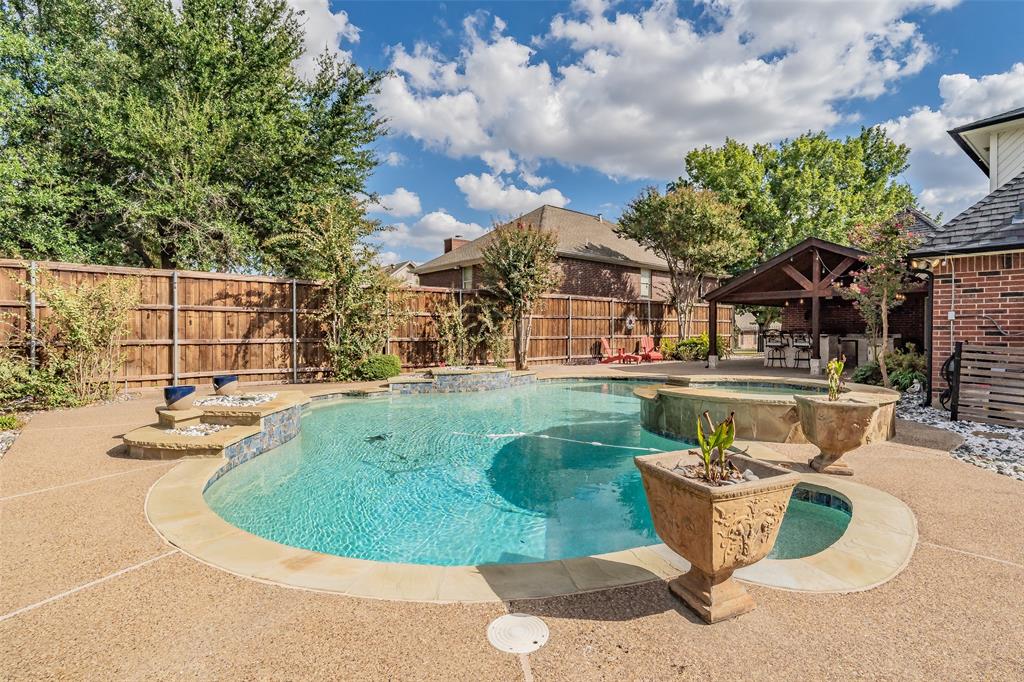 1800 Trail Lake Drive Property Photo 8