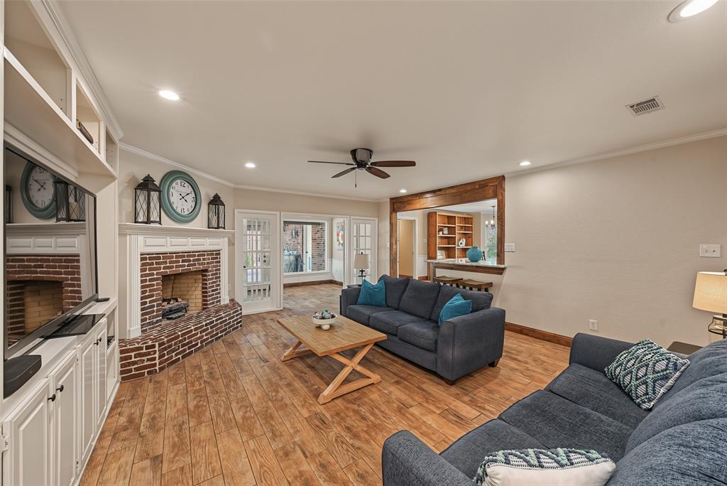 1800 Trail Lake Drive Property Photo 15