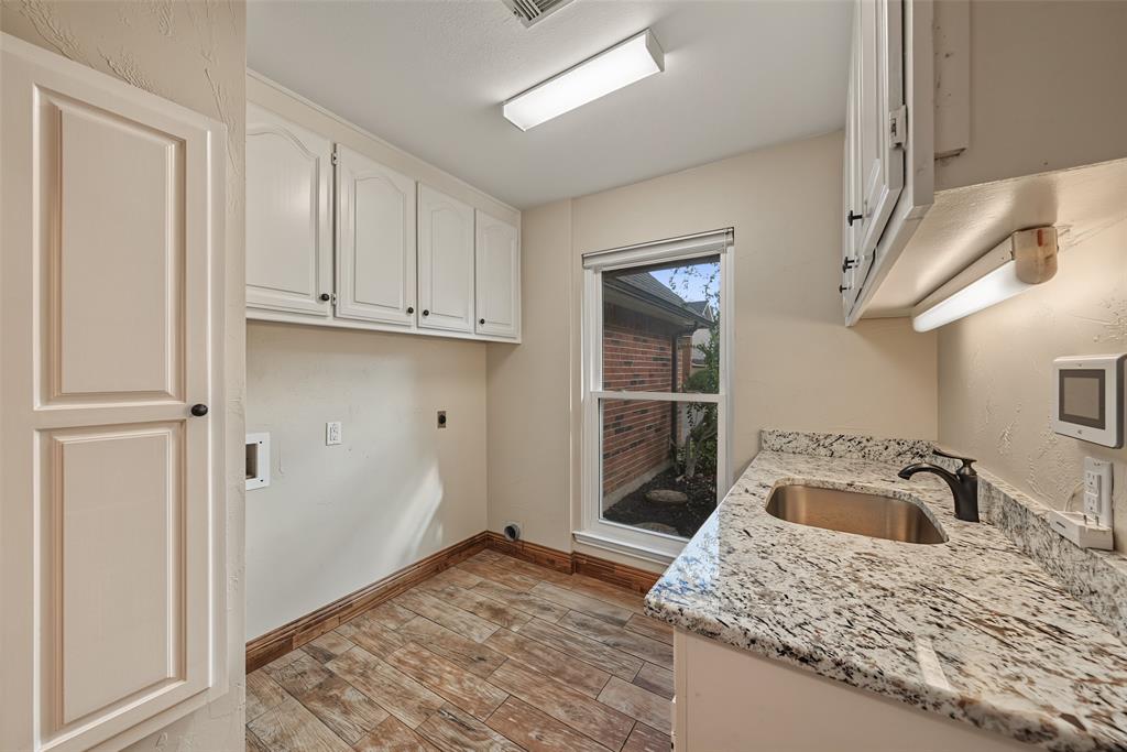 1800 Trail Lake Drive Property Photo 24