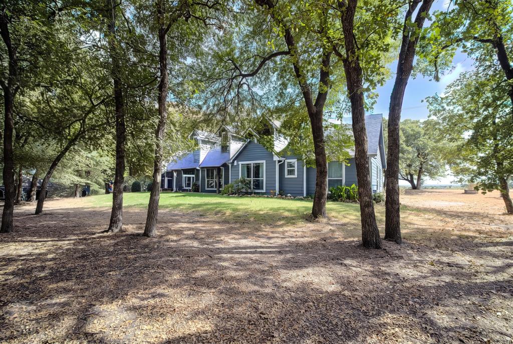 3207 Fm 2048 Property Photo 4