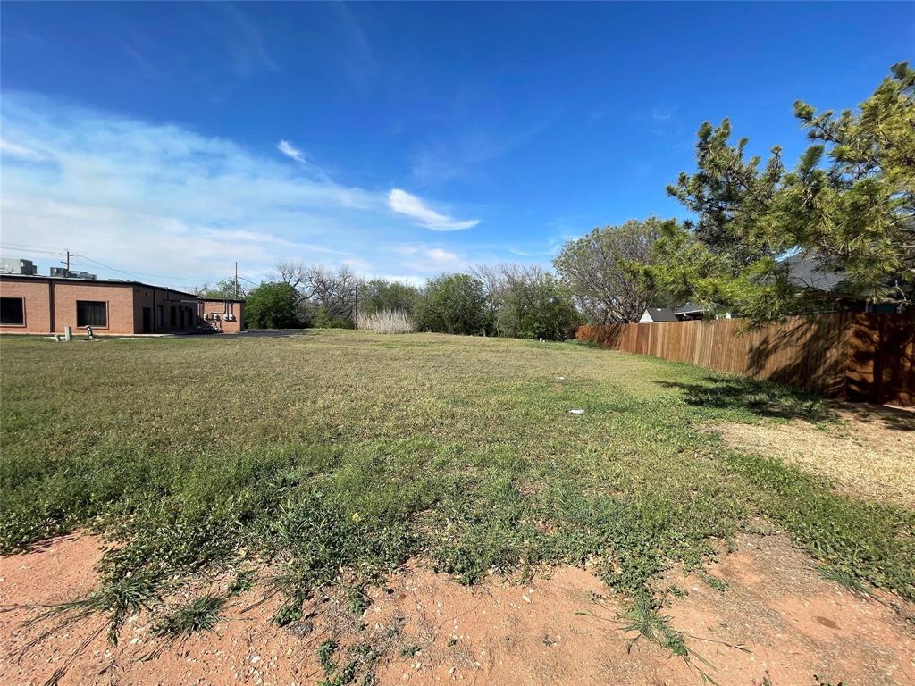 242 Elm Cove Circle Property Photo 1