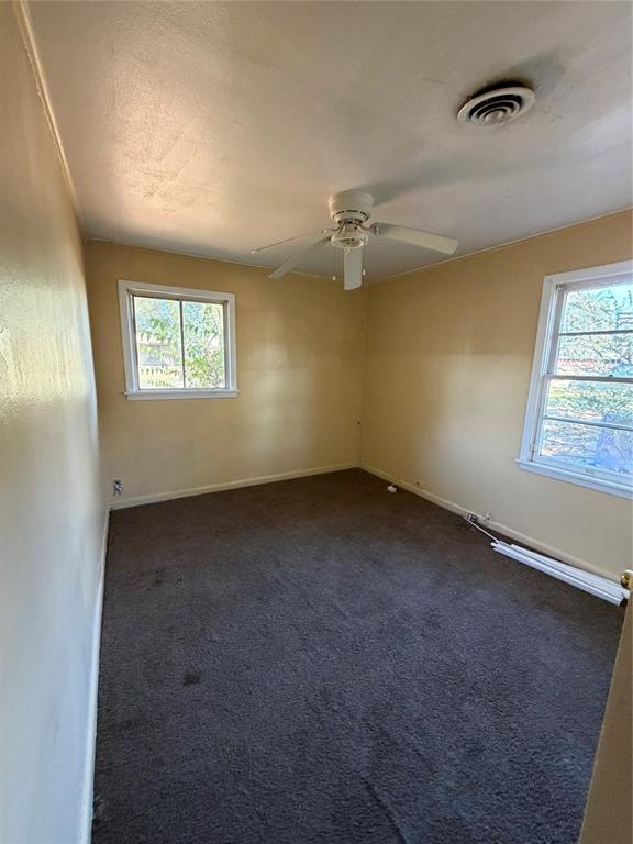 938 Huntington Lane Property Photo 8