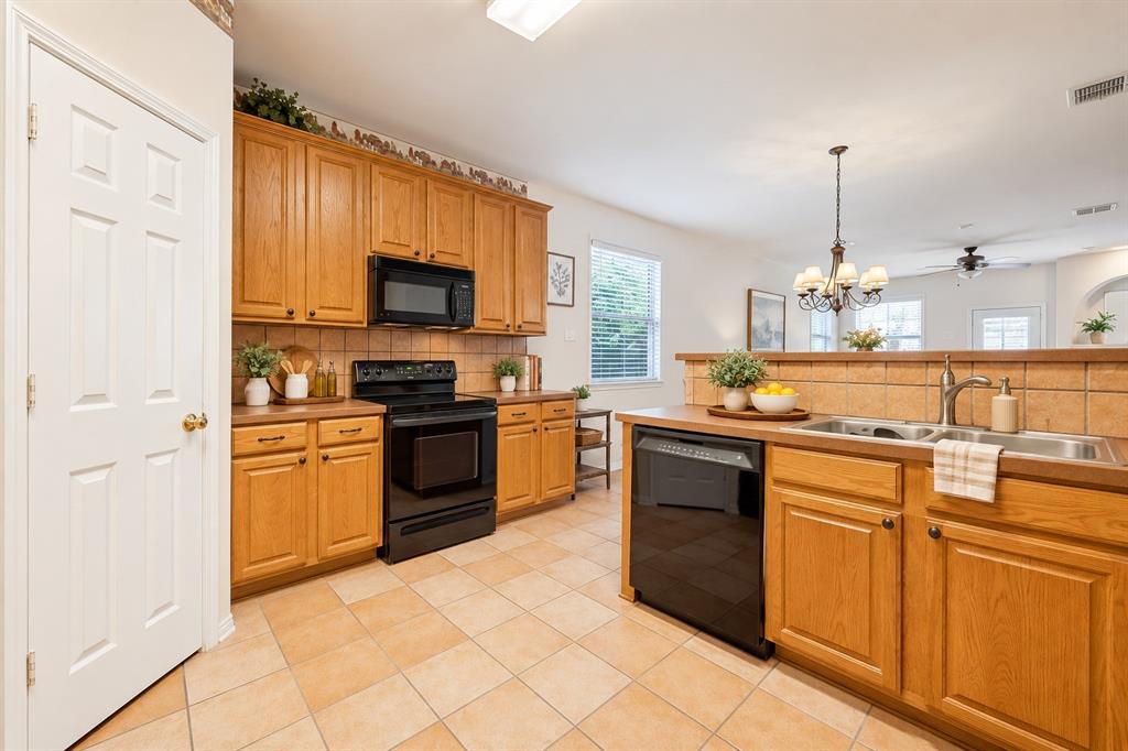 3113 Paradise Valley Drive Property Photo 10