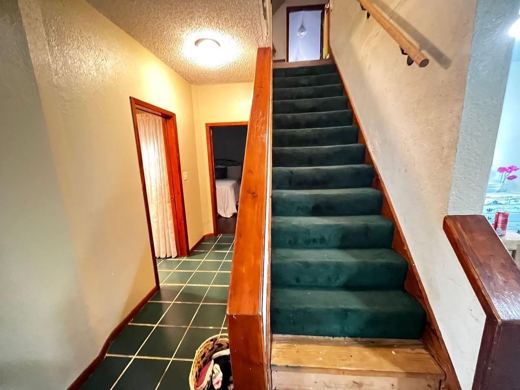 1100 W Walnut Street Property Photo 13