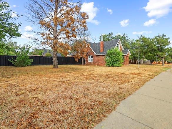 1100 W Walnut Street Property Photo 33