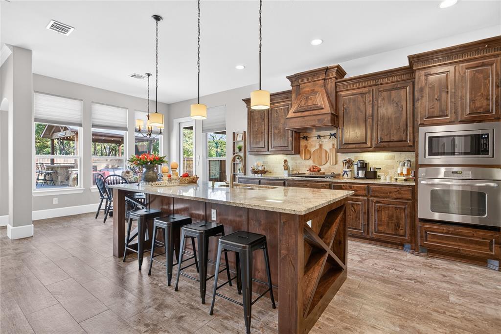 301 Rawhide Path Property Photo 14