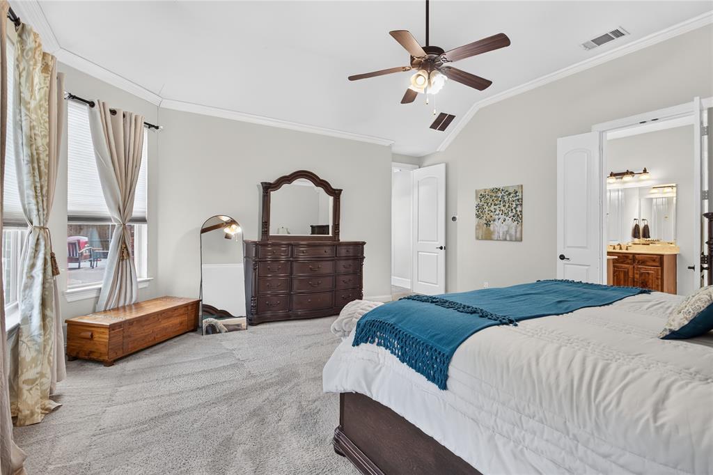 301 Rawhide Path Property Photo 18