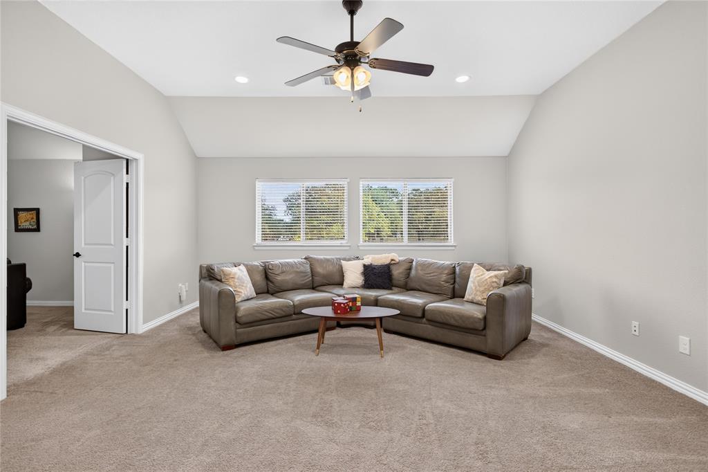 301 Rawhide Path Property Photo 24