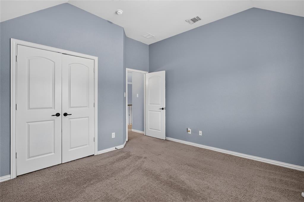 301 Rawhide Path Property Photo 31