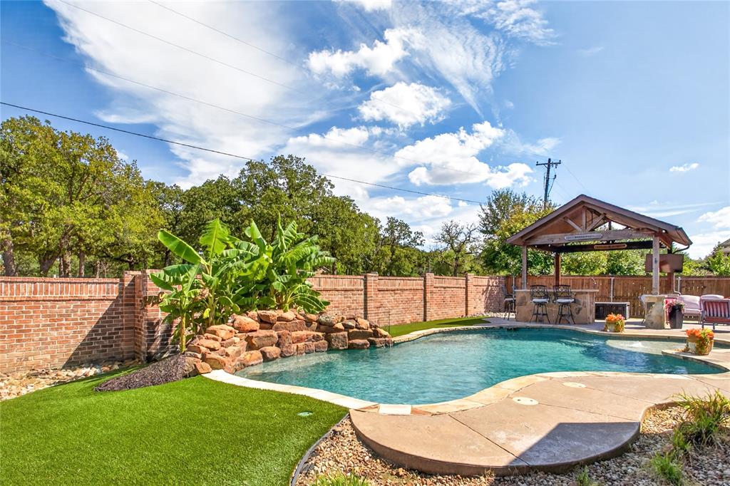 301 Rawhide Path Property Photo 35