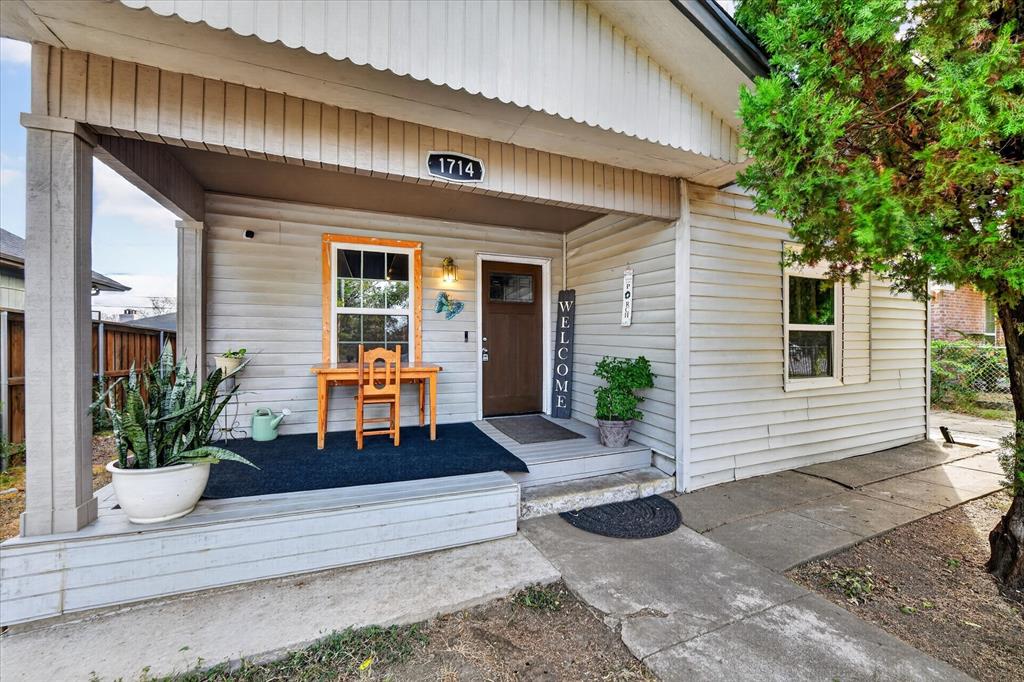 1714 Bessie Street Property Photo 6