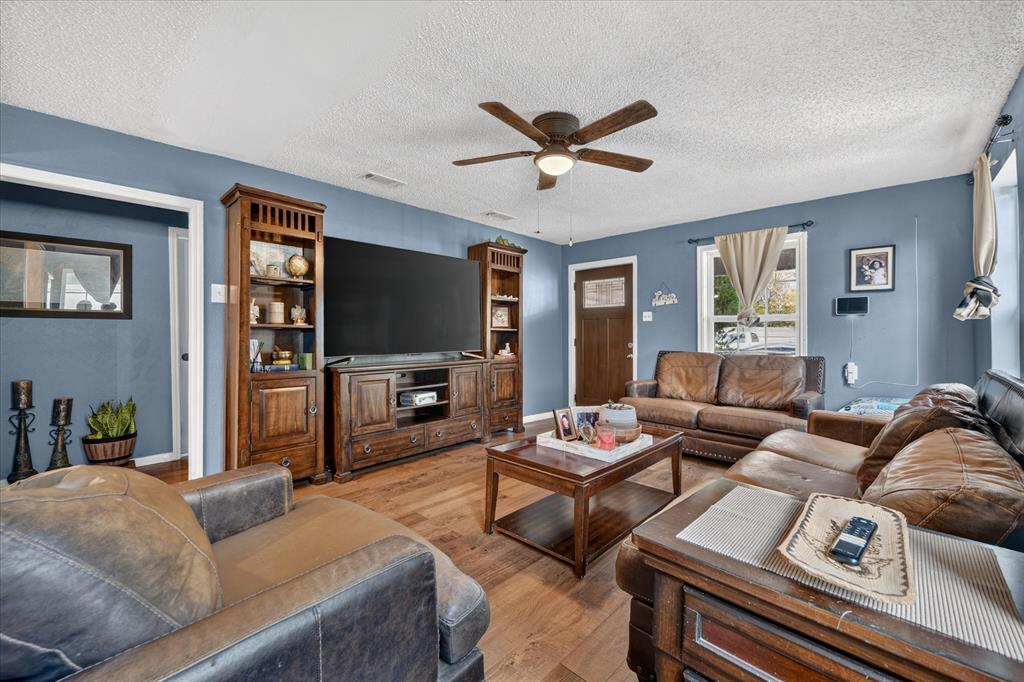 1714 Bessie Street Property Photo 7