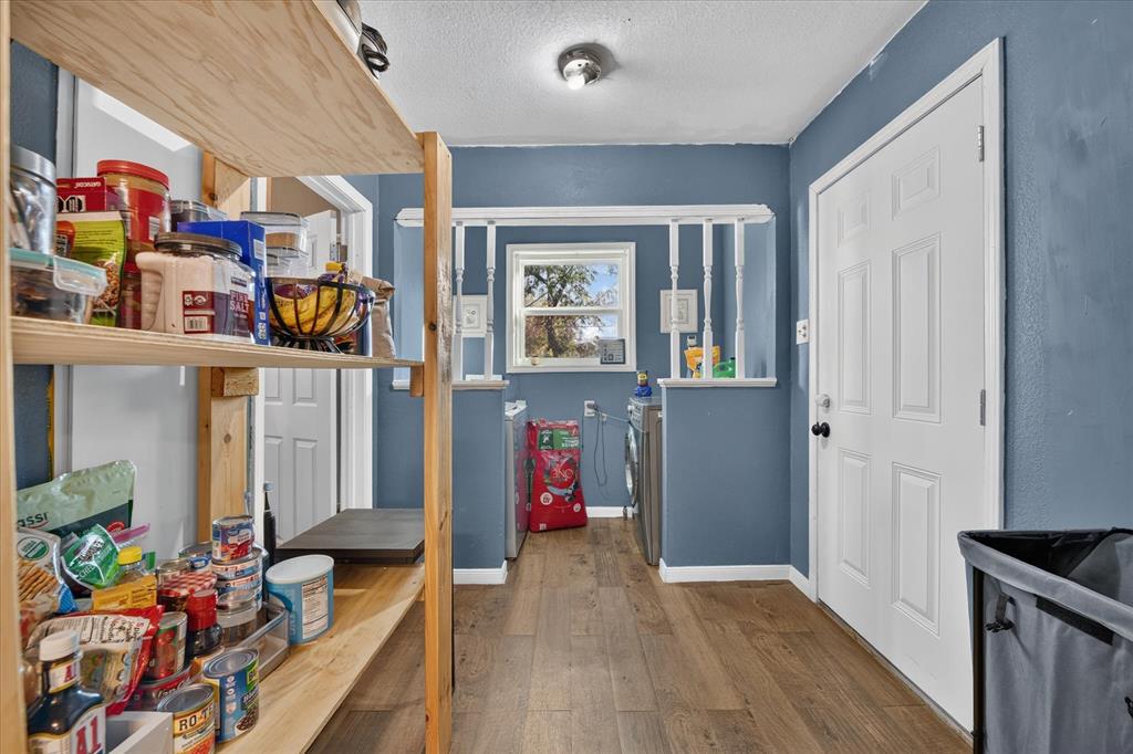 1714 Bessie Street Property Photo 28