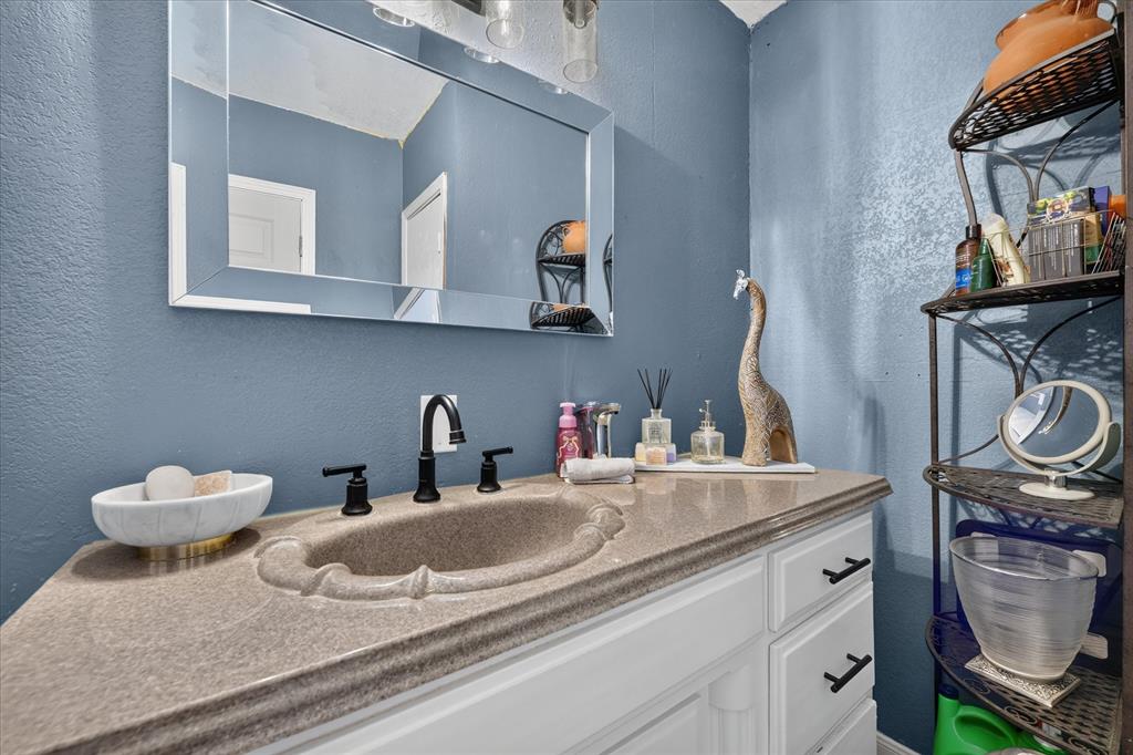1714 Bessie Street Property Photo 31
