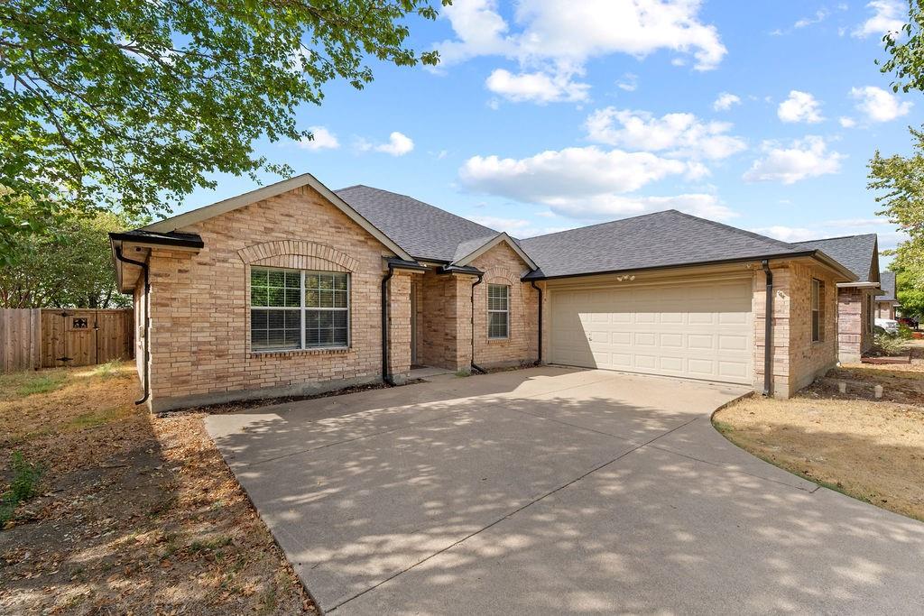 115 Autumn Trail Property Photo 1