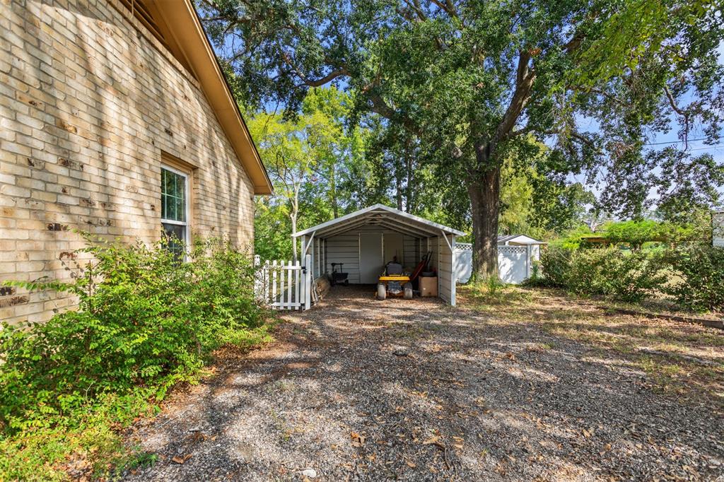 4050 Fm 16 Property Photo 23