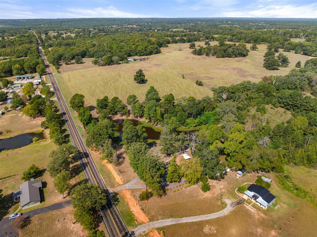 4050 Fm 16 Property Photo 30