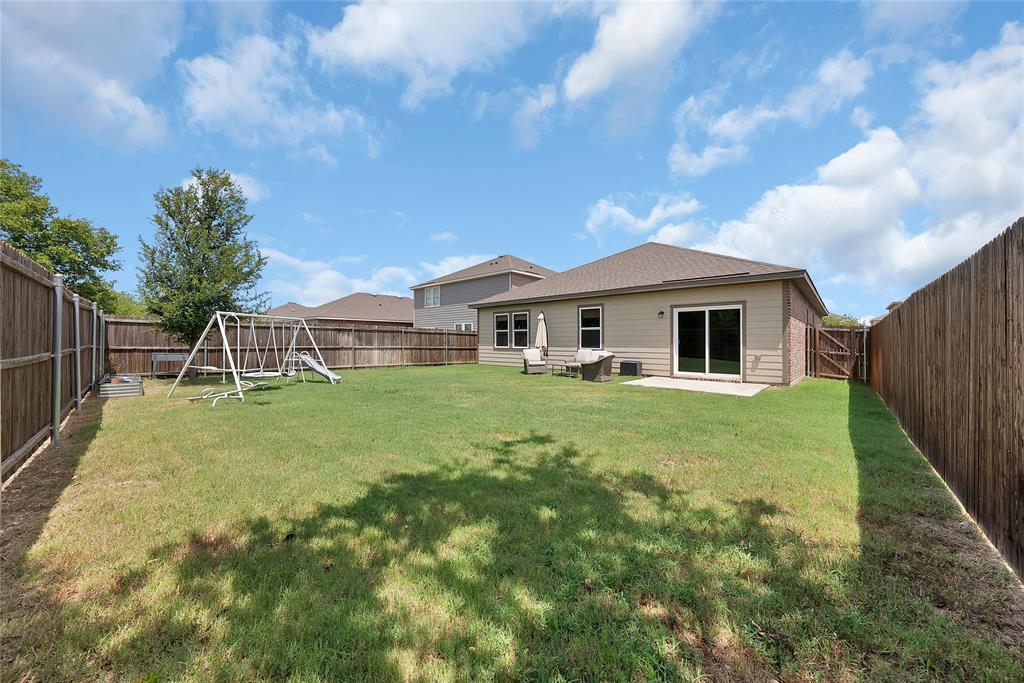 1433 Ancer Way Property Photo 8