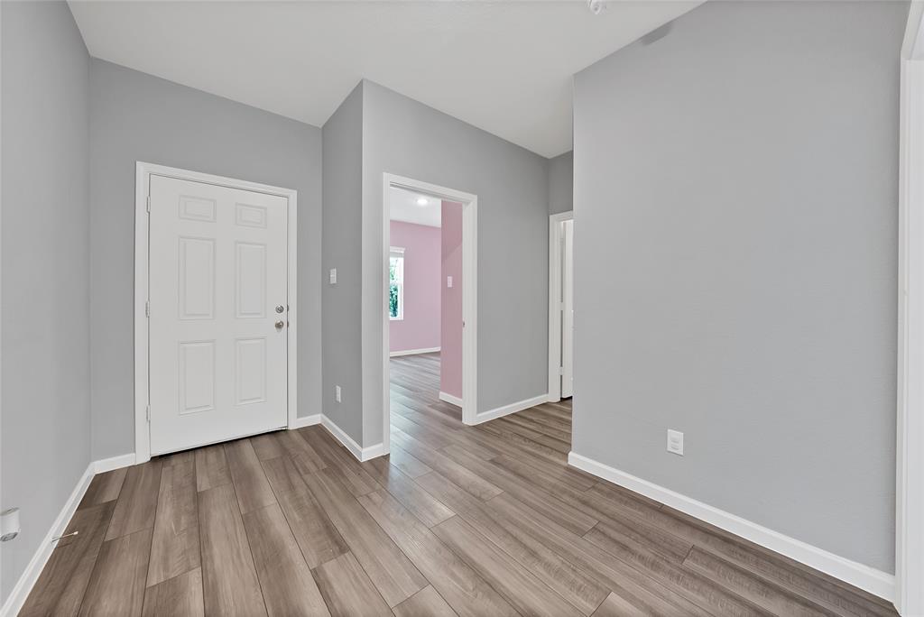 1433 Ancer Way Property Photo 15