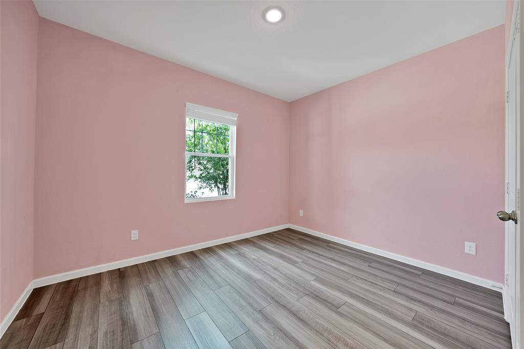 1433 Ancer Way Property Photo 17