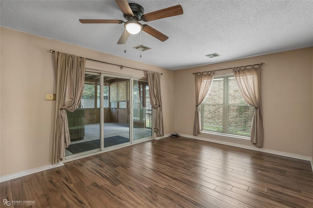 412 Stratmore Drive Property Photo 12