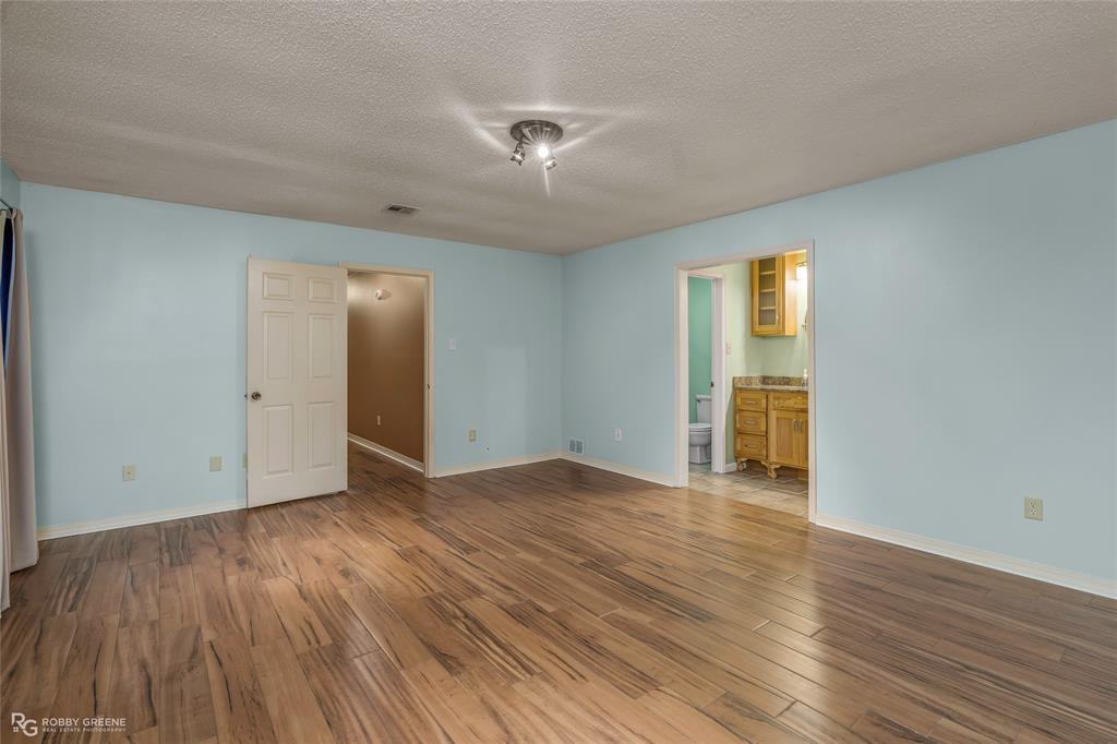 412 Stratmore Drive Property Photo 16