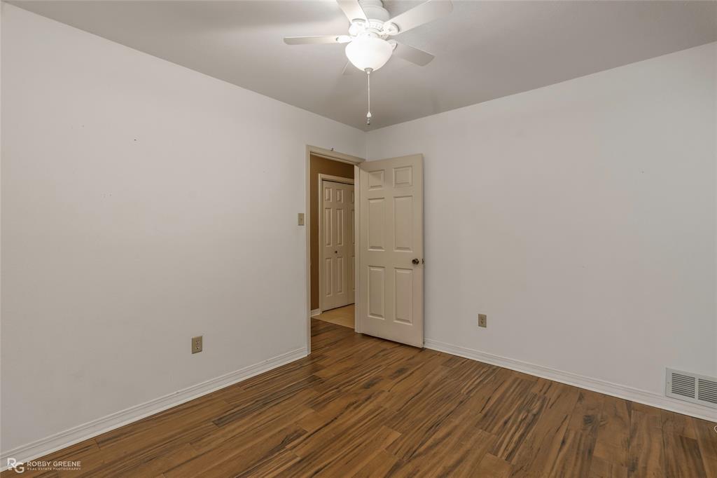 412 Stratmore Drive Property Photo 20