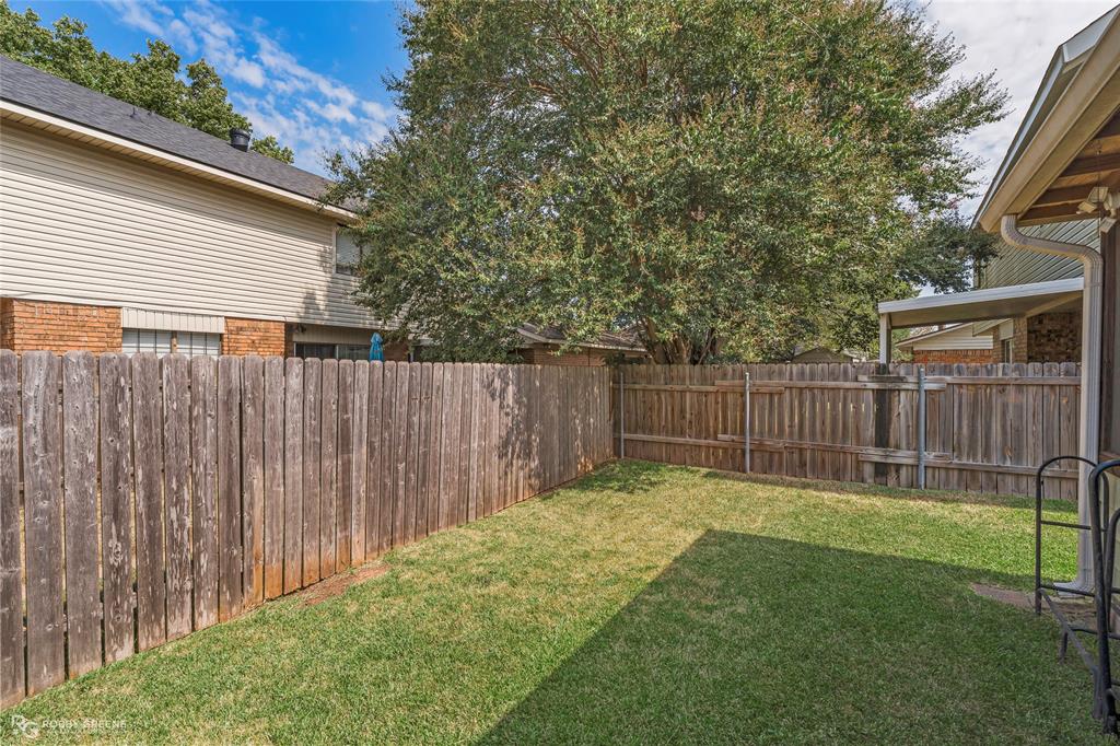 412 Stratmore Drive Property Photo 24