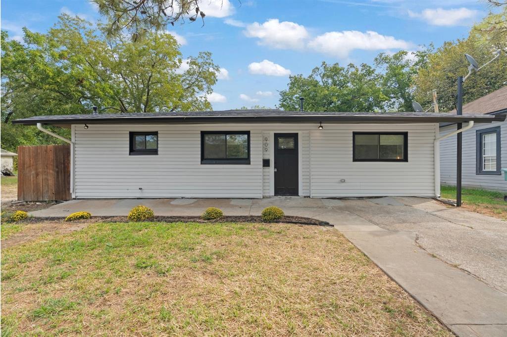 909 S Throckmorton Street Property Photo 1
