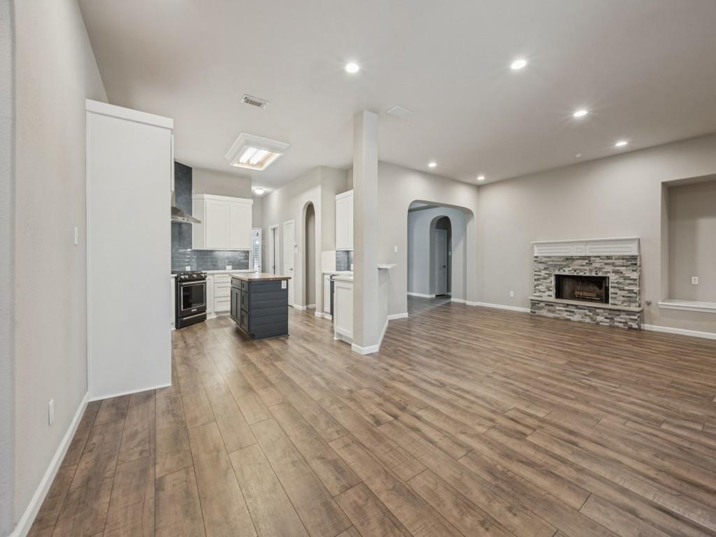 10209 Cantana Court Property Photo 6