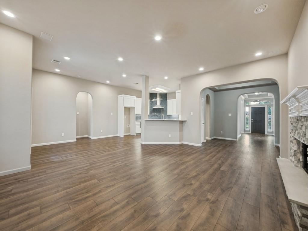 10209 Cantana Court Property Photo 7
